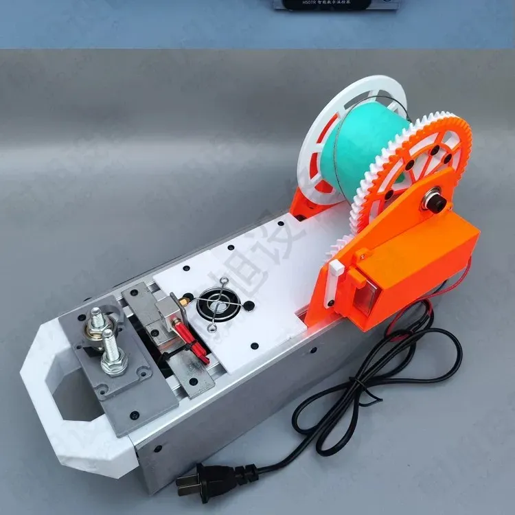 Kleinserien-Extruder für PET-Filament aus Kunststoffabfällen