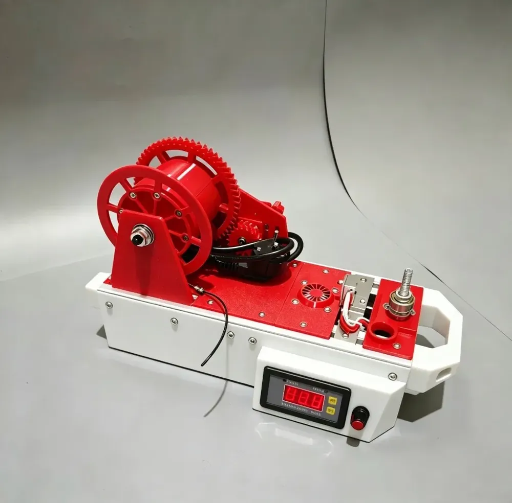 Kleinserien-Extruder für PET-Filament aus Kunststoffabfällen