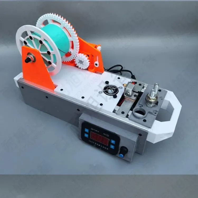 Kleinserien-Extruder für PET-Filament aus Kunststoffabfällen